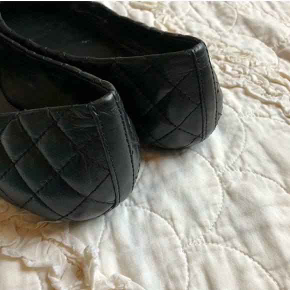Tory Burch Quilted Kaitlin Flats - Picture 4 of 5